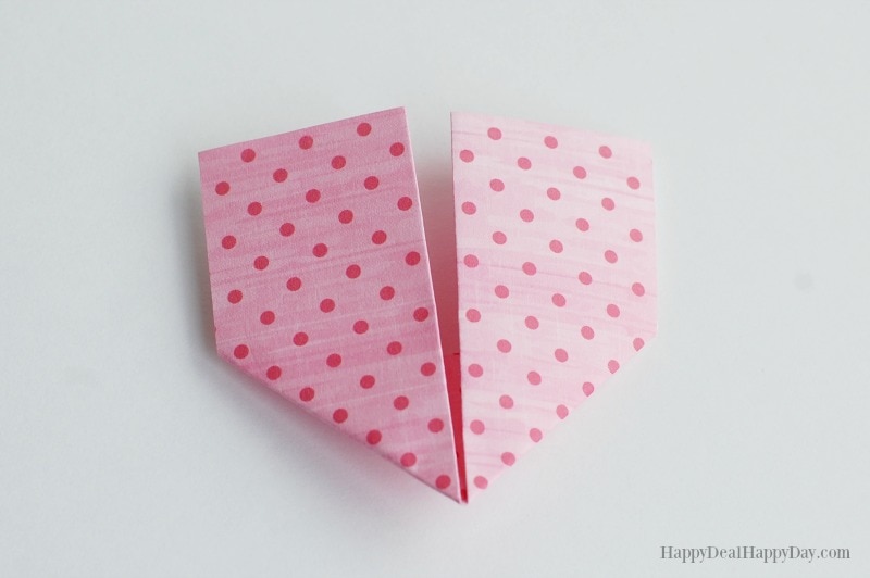 How To Make An Origami Heart Bookmark