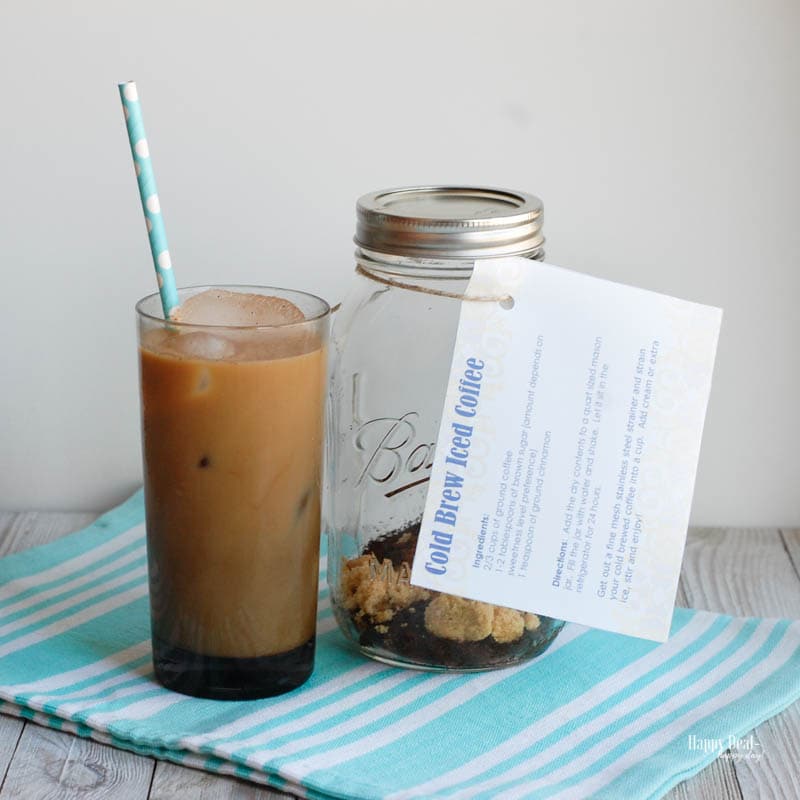 how to make simple cold brew <span style='background-color:none;'>iced coffee</span><span style='background-color:none;'> </span>with printable recipe card