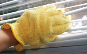 e-cloth dusting glove for spring cleaning