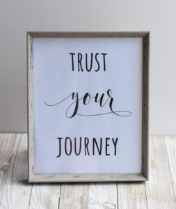 Free Printable Encouraging Quotes - Happy Deal - Happy Day!