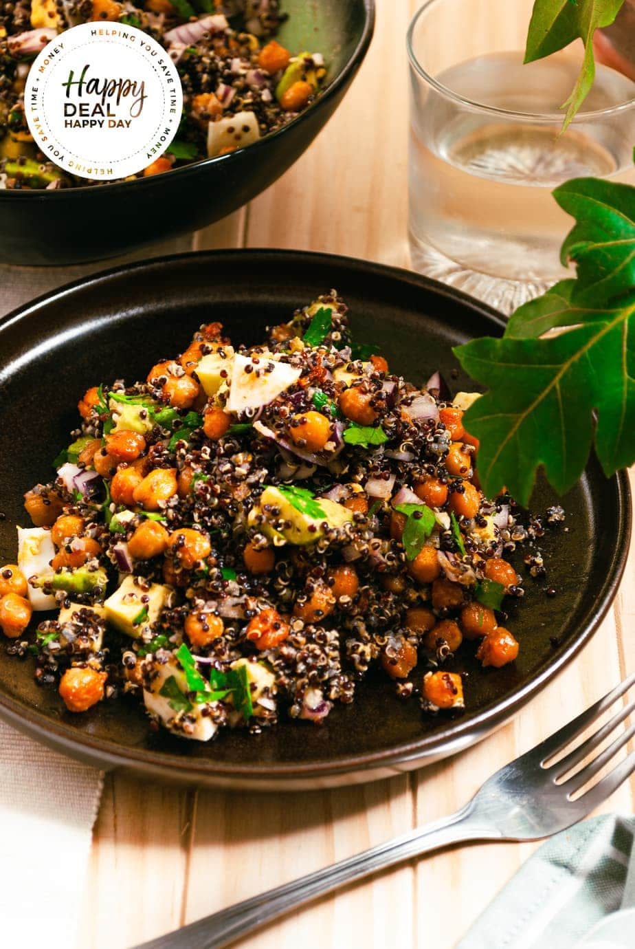 Quinoa Salad with Chickpeas - Happy Deal - Happy Day!